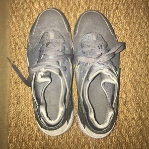 All grey Huaraches Shoes